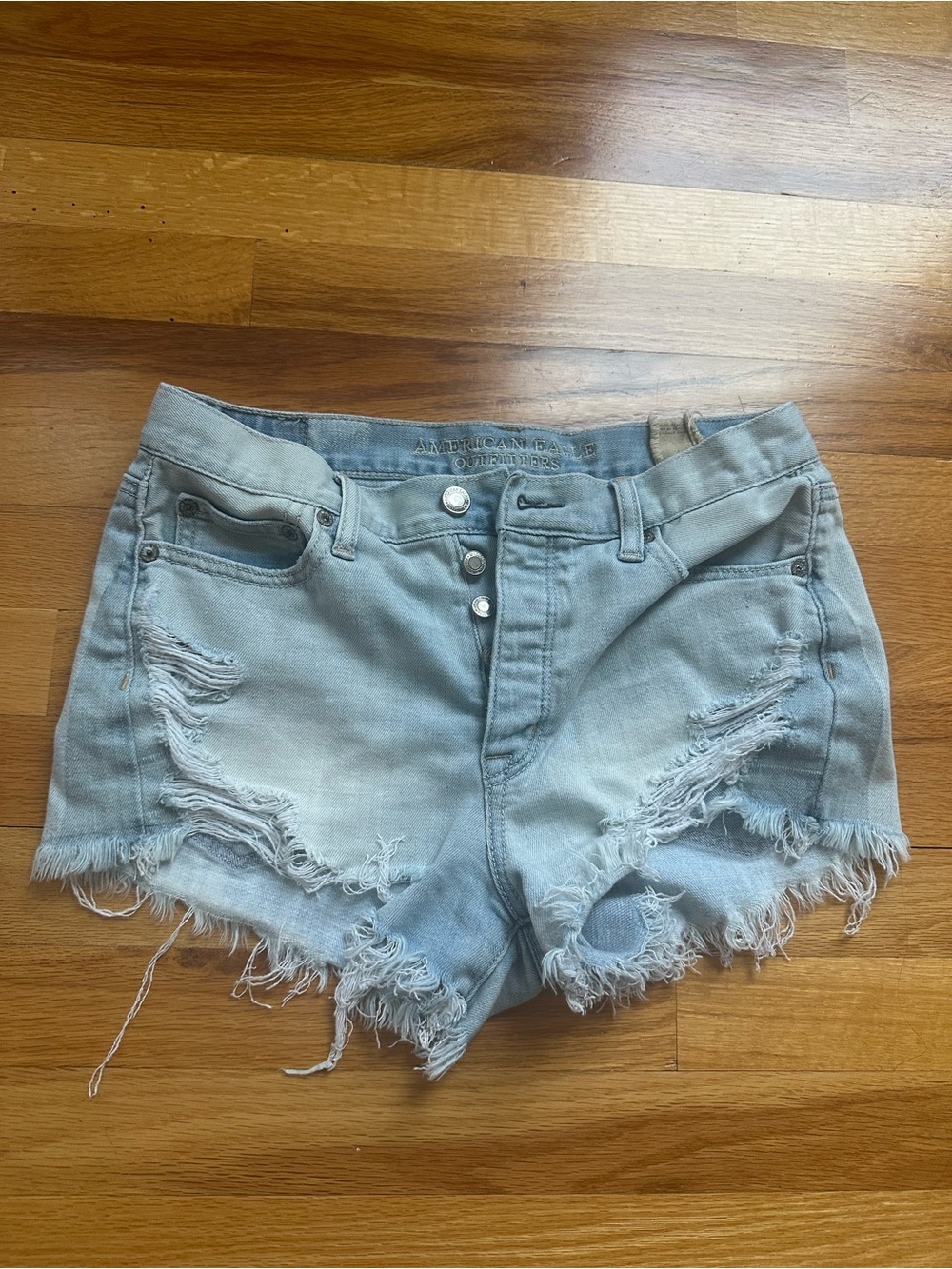 American Eagle Light Blue Distressed Denim Shorts - Women